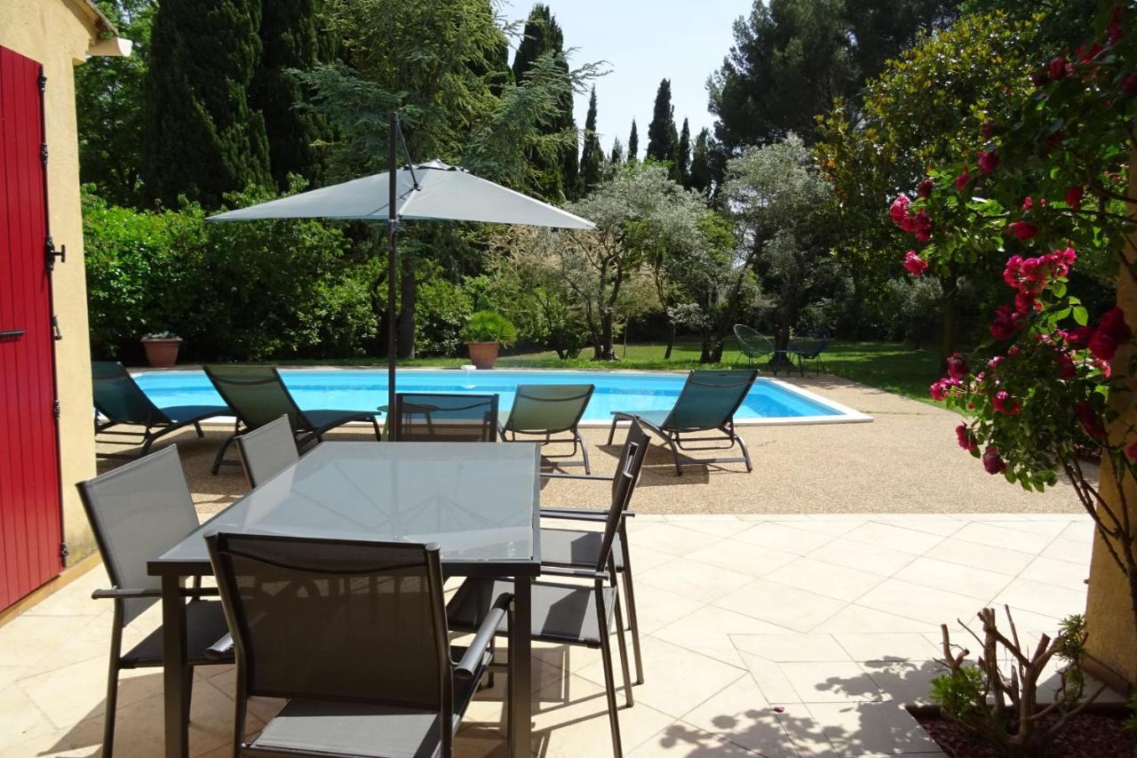 Villa La Mésange Bleue - piscine privée LʼIsle-sur-la-Sorgue Exterior foto